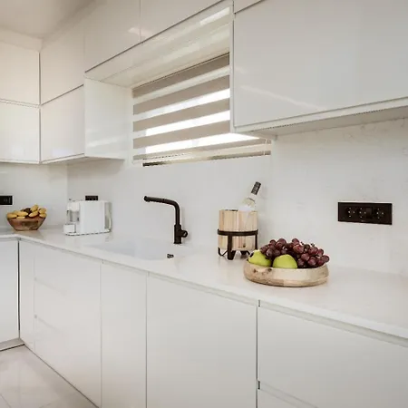 Vila Sunset Dream Luxury Keri